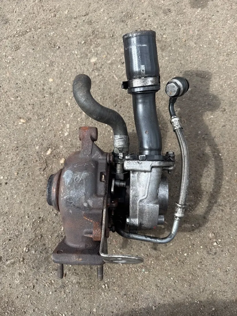верхняя (малая) турбина Citroen C4 1 поколение 9682778680