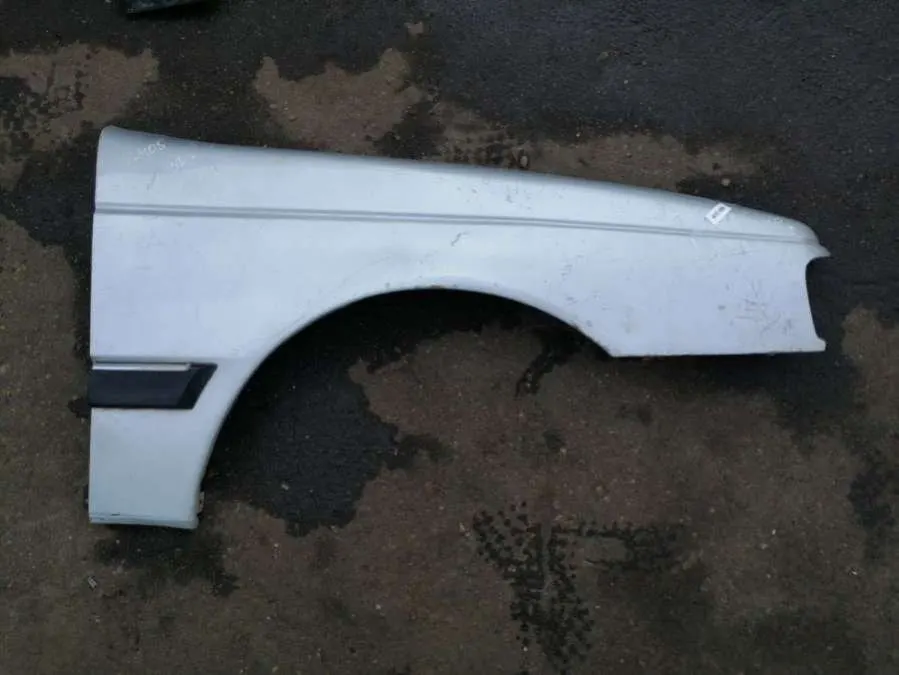 Крыло переднее правое Peugeot 405 1 поколение
