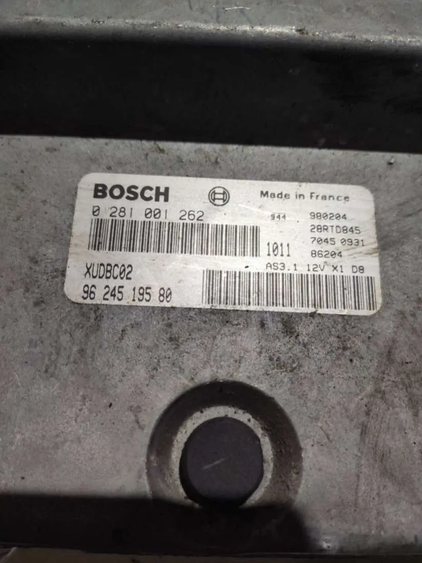 блок управления двигателем Citroen Xantia 1 поколение 9624519580 — фото 2