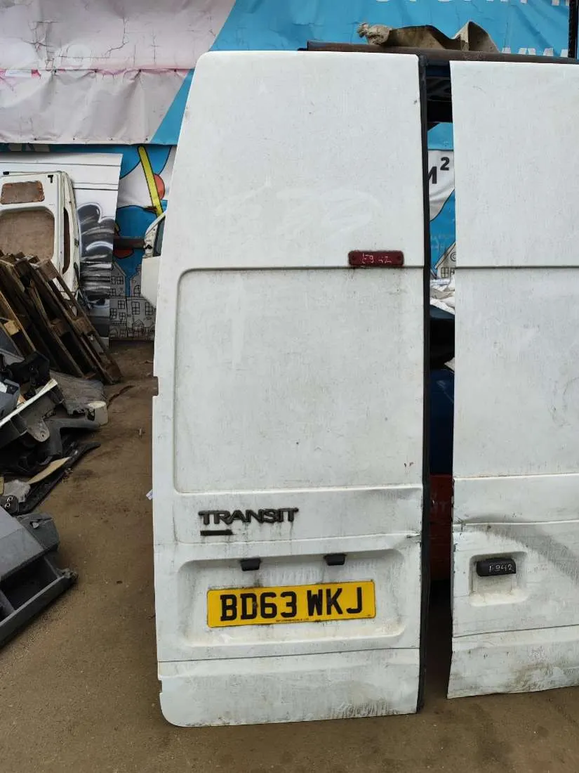 Дверь задняя левая Ford Transit