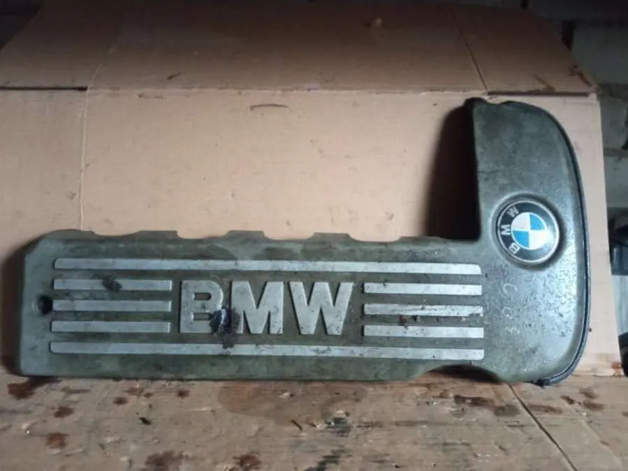 Крышка двигателя декоративная BMW 5 серия E39