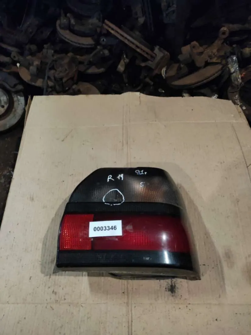 Фонарь задний правый Renault 19 1 поколение