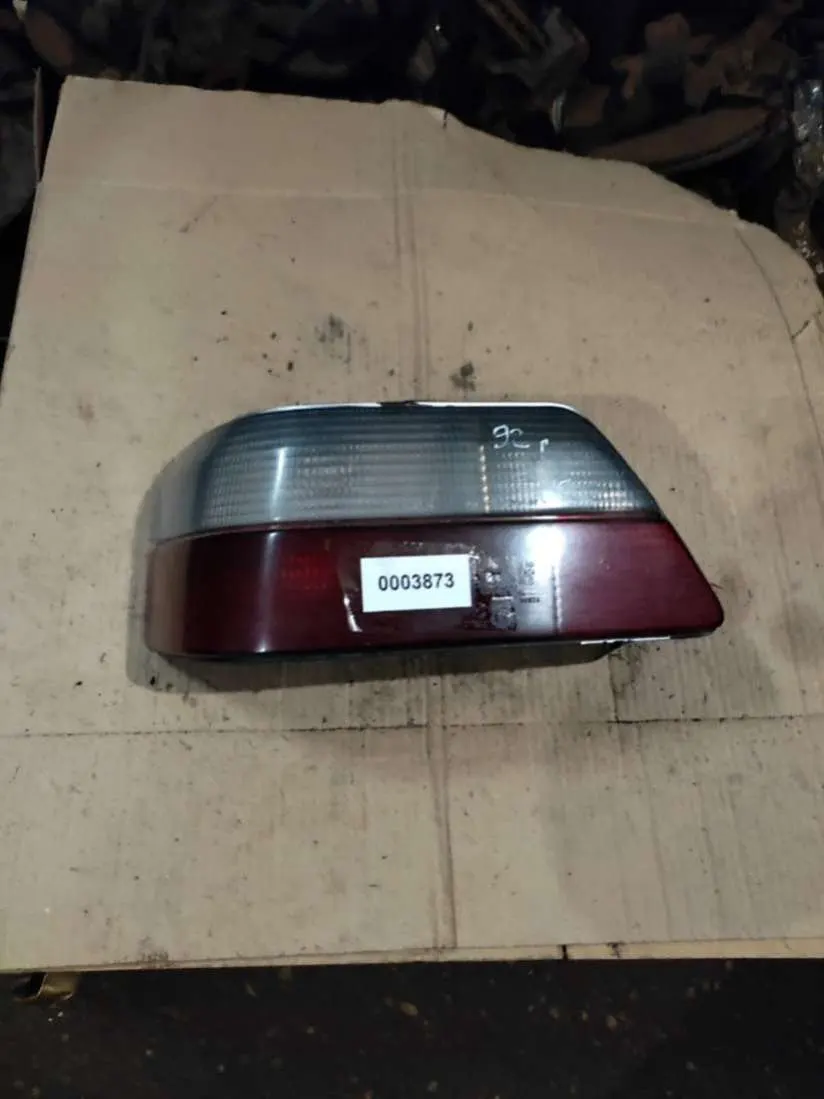 Фонарь задний левый Peugeot 605 1 поколение