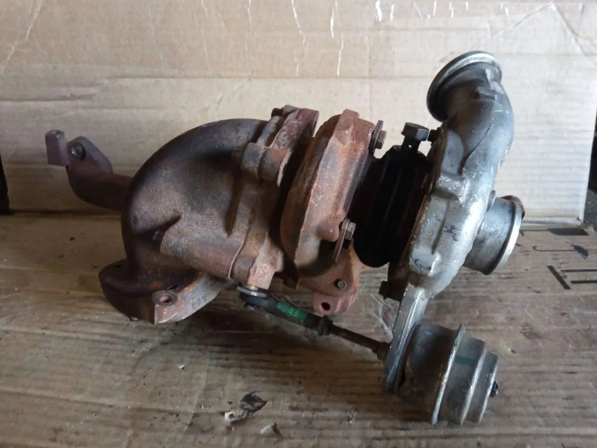 верхняя (малая) турбина Opel Zafira A Garrett 24461825