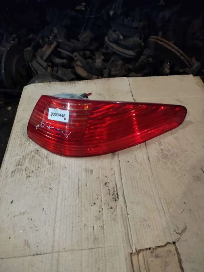 Фонарь задний правый Peugeot 607 1 поколение