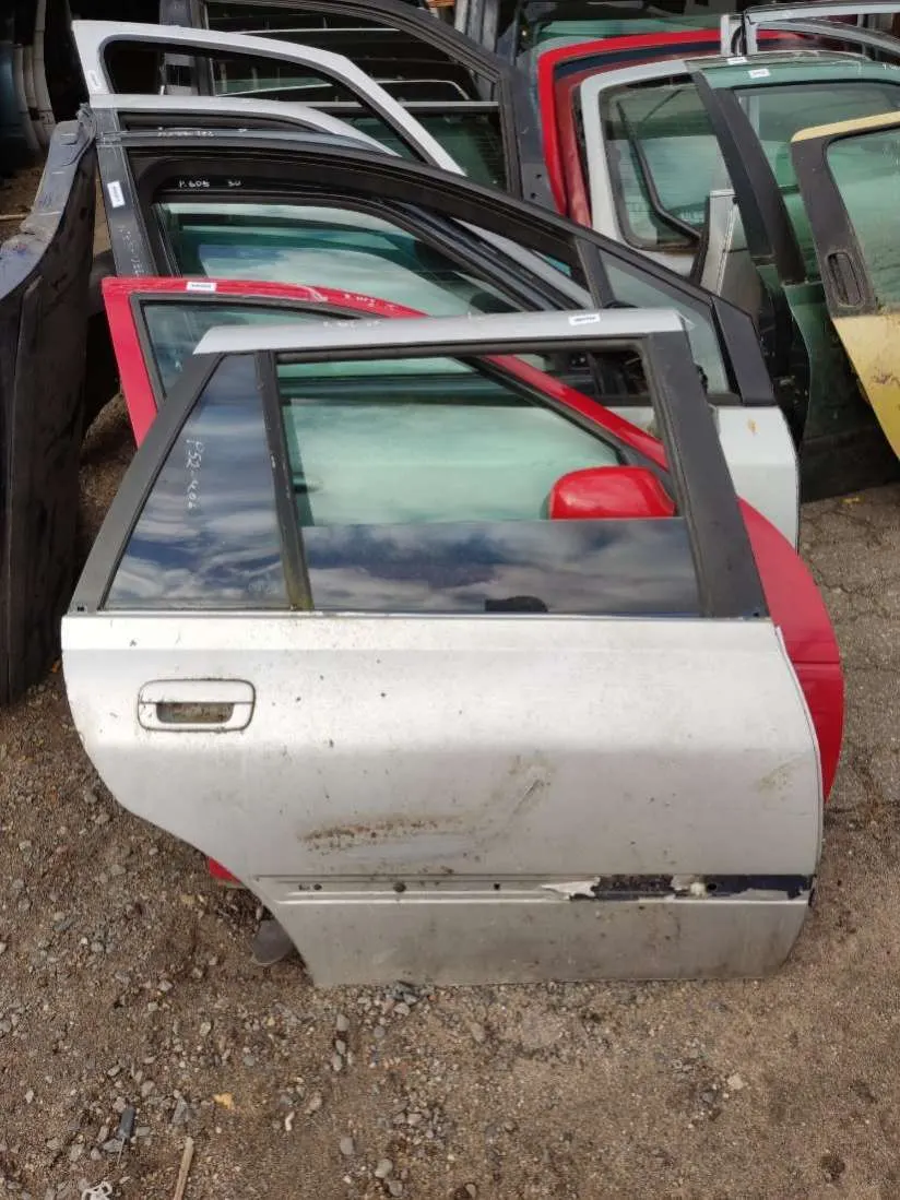 Дверь задняя правая Peugeot 406 1 поколение