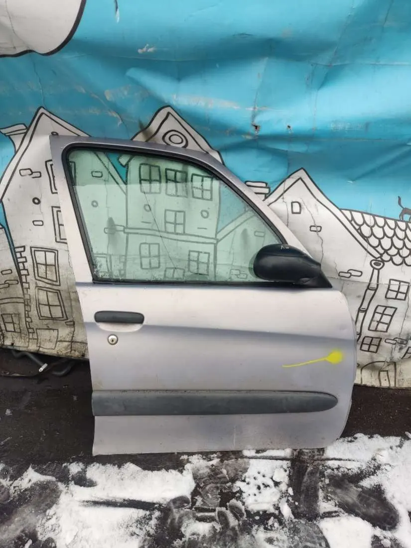 Дверь передняя правая Citroen Xsara 1 поколение