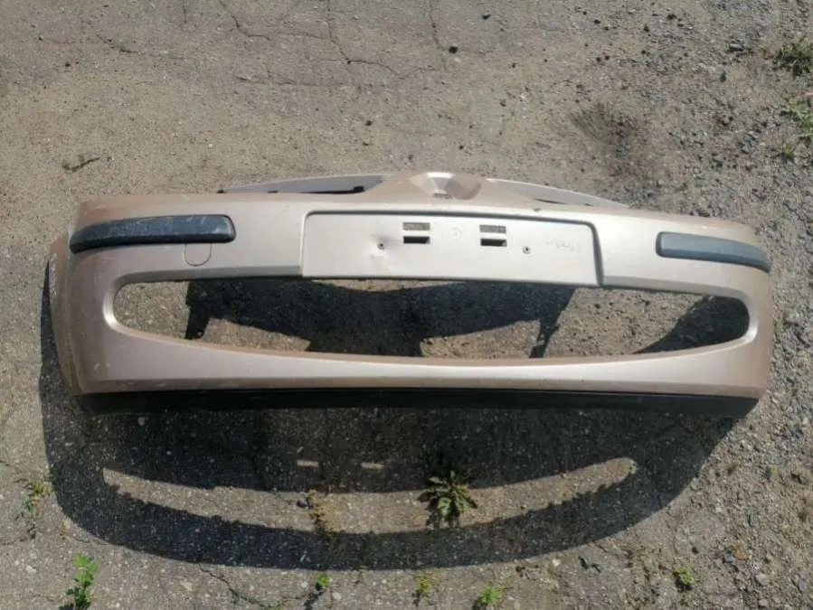 бампер передний Renault Modus 1 поколение