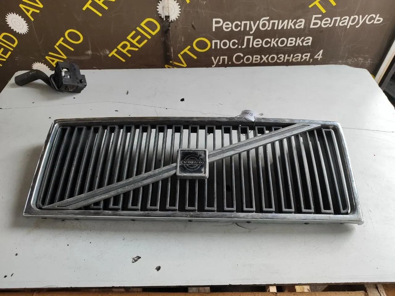 решетка радиатора Volvo 740 1 поколение