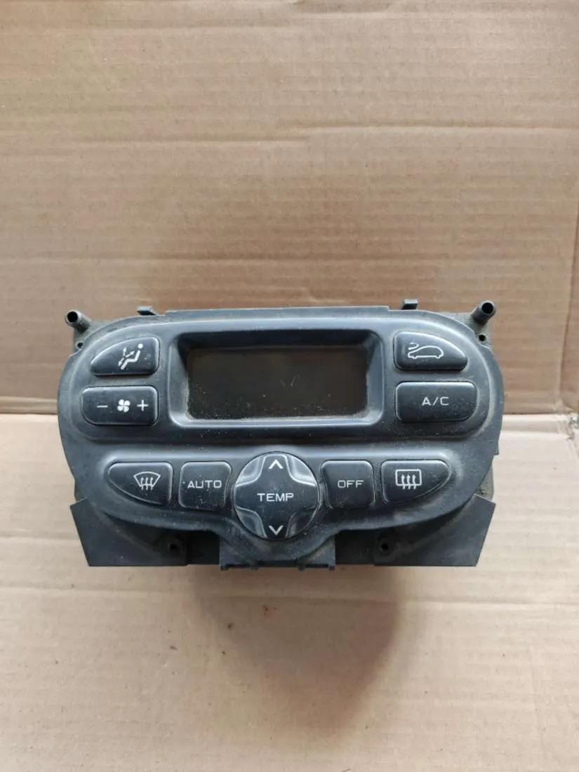 блок управления печки/климат-контроля Citroen Xsara 1 поколение [рестайлинг] 96314105zr