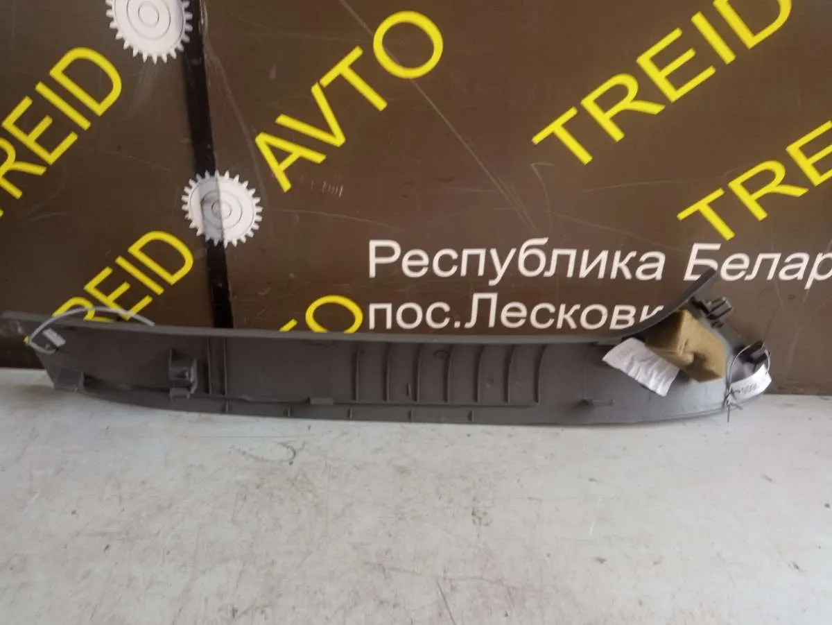 Обшивка стойки передней левой (накладка) Renault Scenic 3 поколение — фото 2