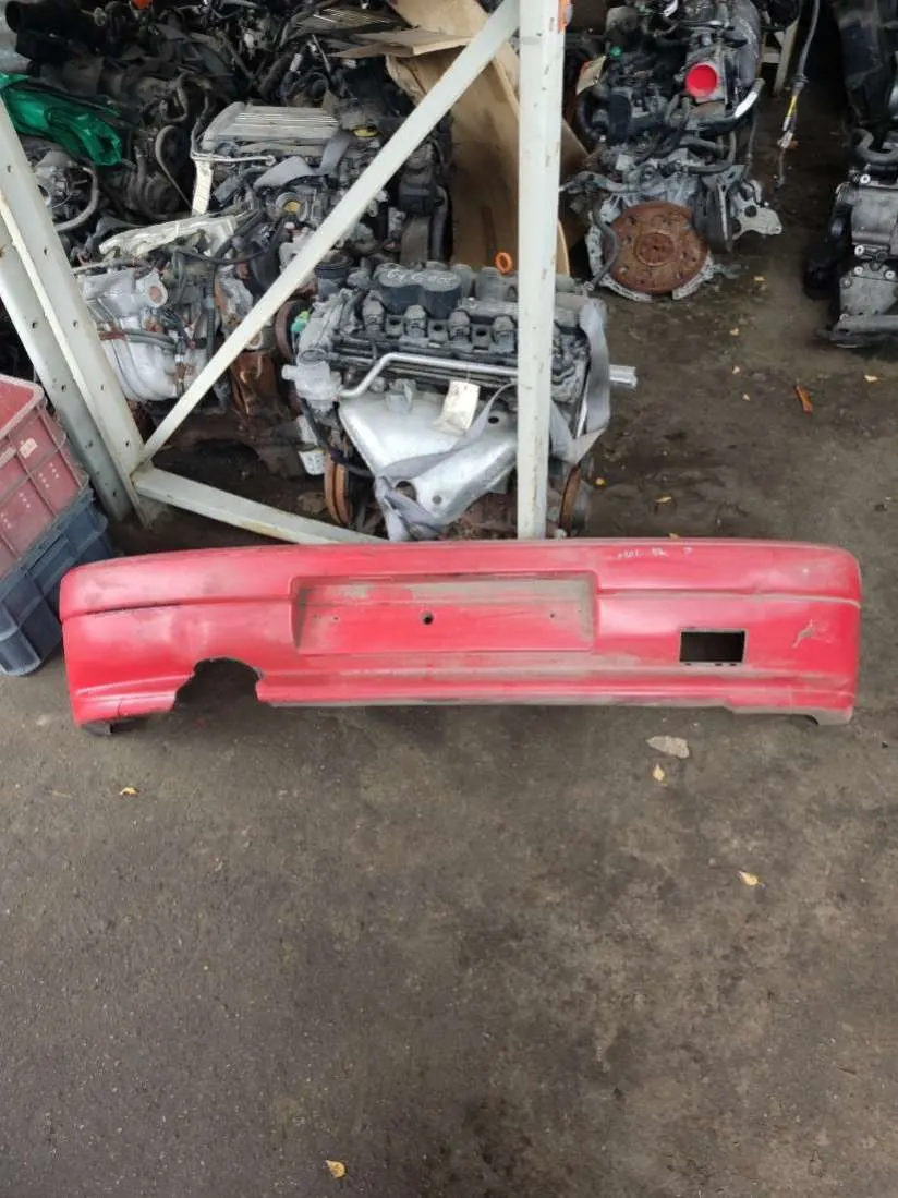бампер задний Peugeot 306 1 поколение