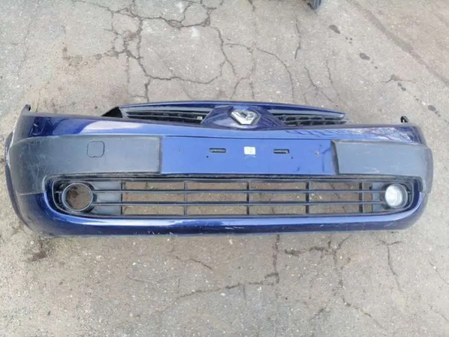бампер передний Renault Scenic 2 поколение