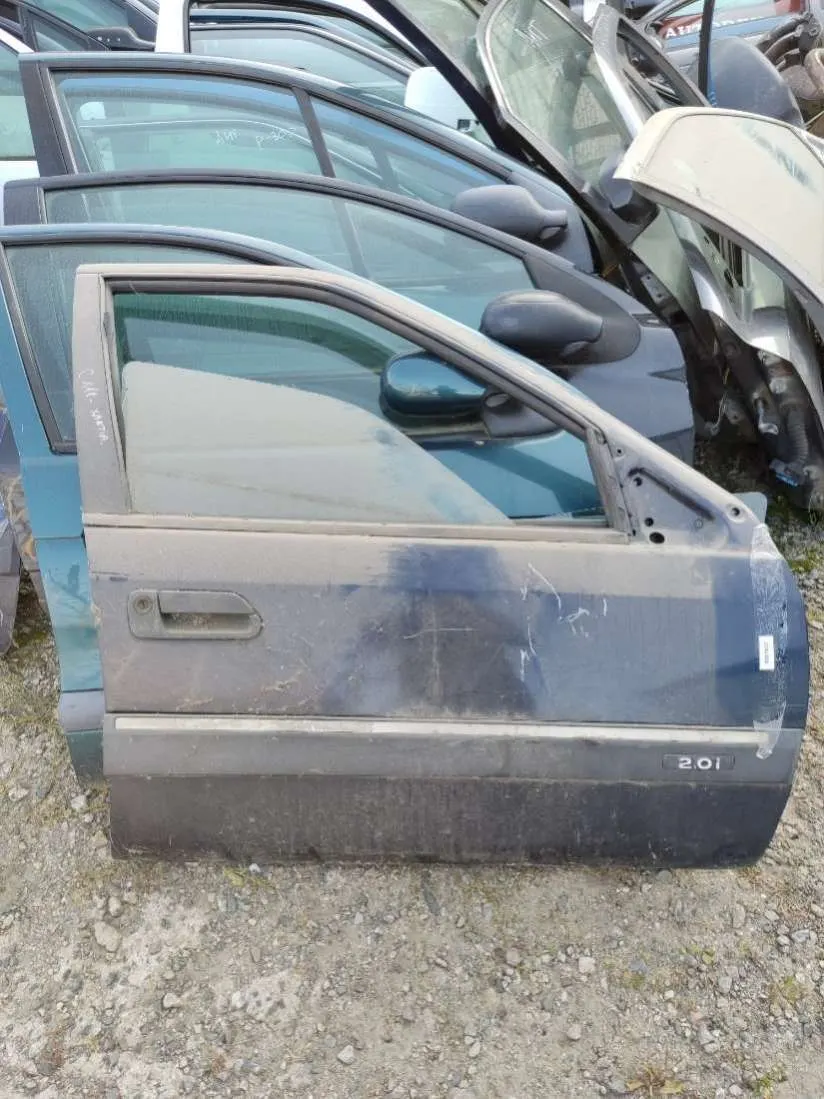 Дверь передняя правая Citroen Xantia 1 поколение