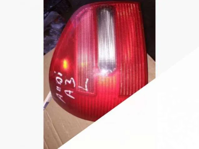 Фонарь задний левый Audi A3 1 поколение (8L)