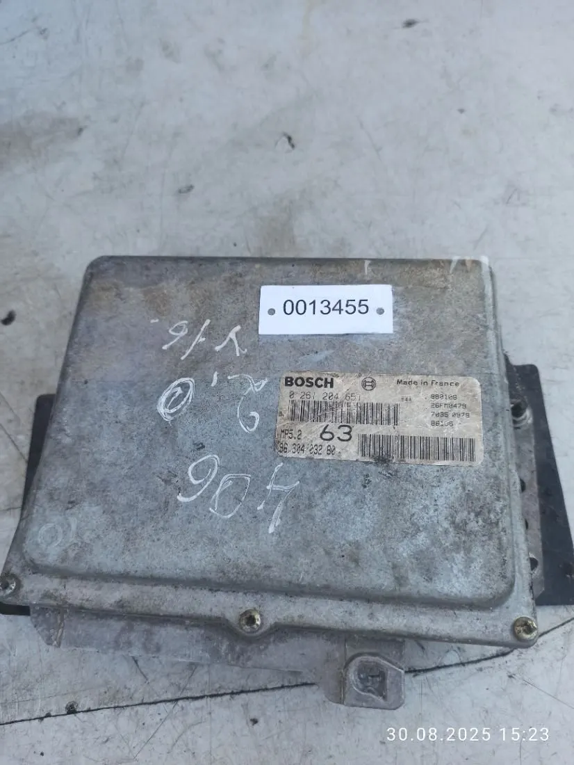 блок управления двигателем Peugeot 406 1 поколение [рестайлинг] 9630403280