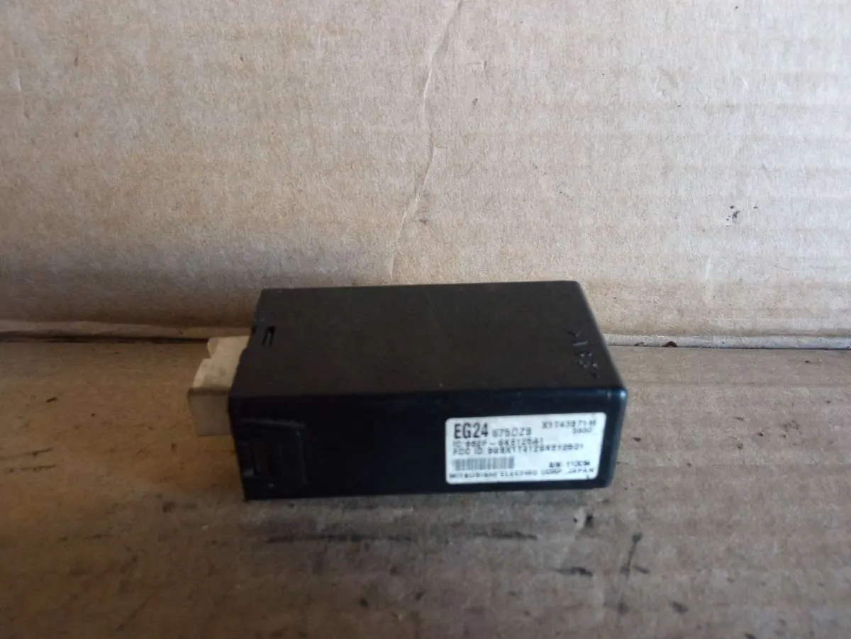 Блок управления (другие) Mazda CX-7 1 поколение EG24675DZB