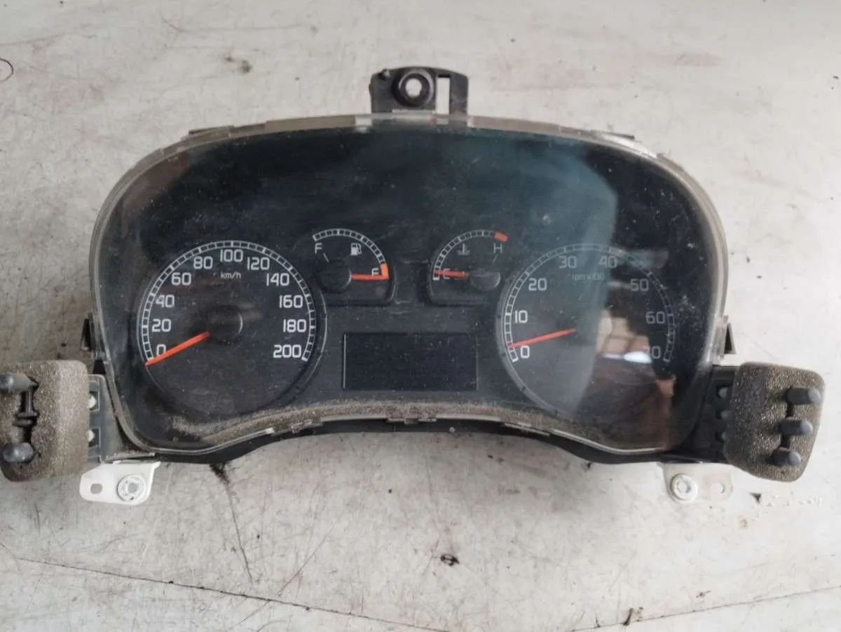 Щиток приборов (приборная панель) Fiat Doblo 1 поколение 51797302
