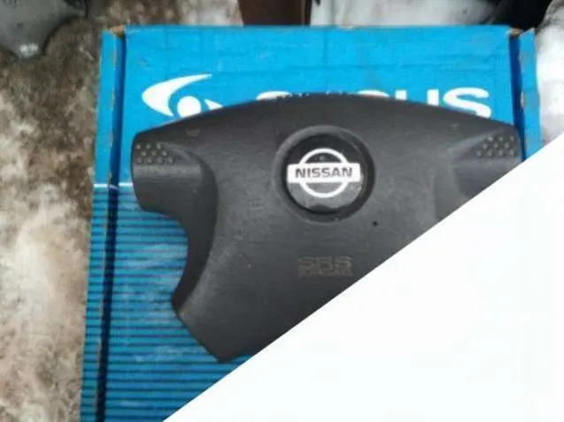 подушка безопасности водителя Nissan Almera 2 поколение (N16)