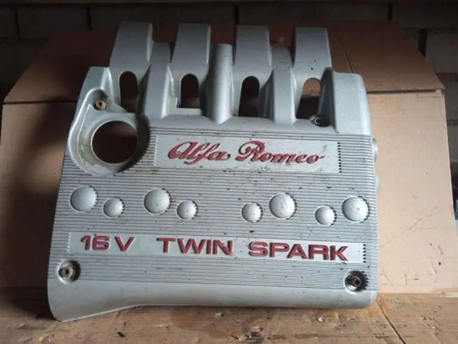 Крышка двигателя декоративная Alfa Romeo 156 932