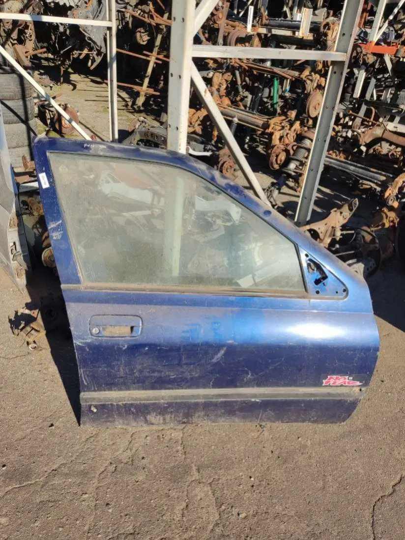 Дверь передняя правая Peugeot 406 1 поколение