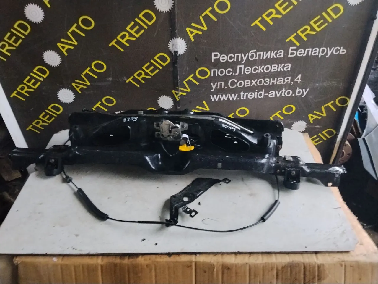 Панель передняя (телевизор) Peugeot Boxer