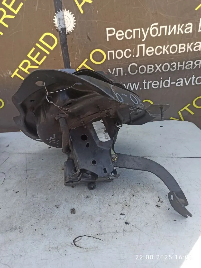 вакуумный усилитель тормозов Renault Scenic 1 поколение [рестайлинг] 8200159686