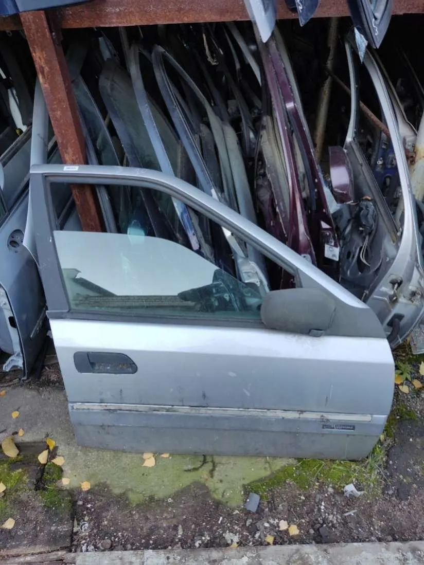 Дверь передняя правая Citroen Xantia 1 поколение