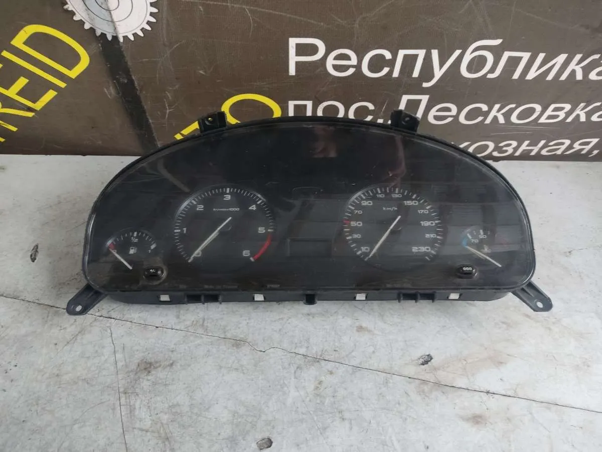 Щиток приборов (приборная панель) Peugeot 406 1 поколение [рестайлинг] 9644230380