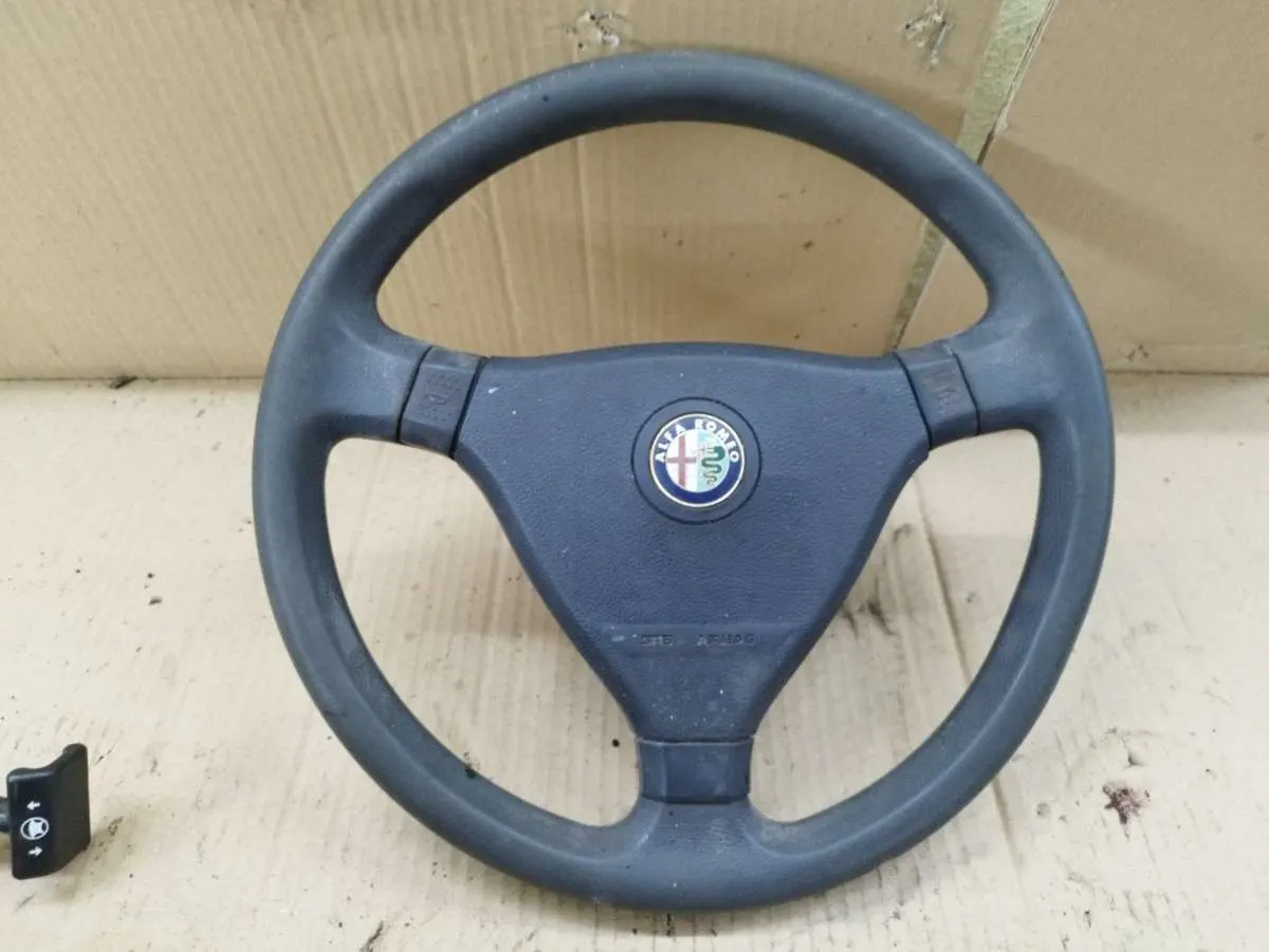 подушка безопасности водителя Alfa Romeo 146 930