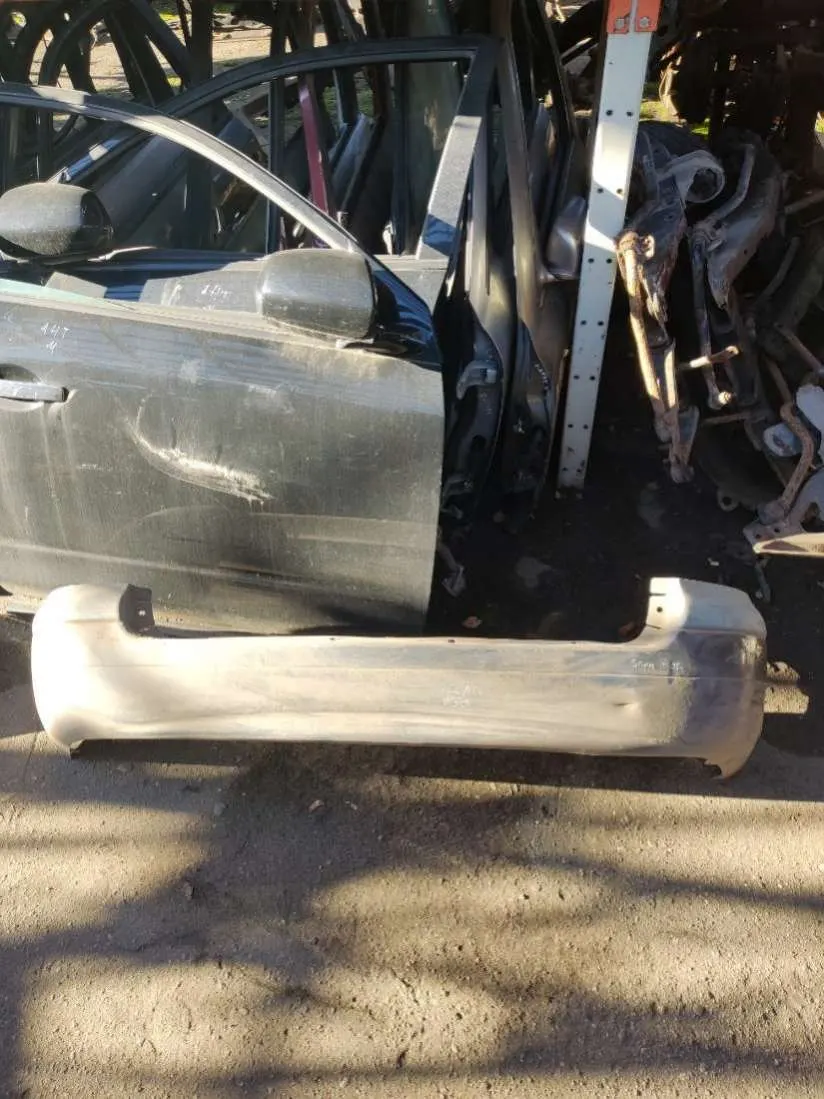 бампер задний Renault Scenic 1 поколение