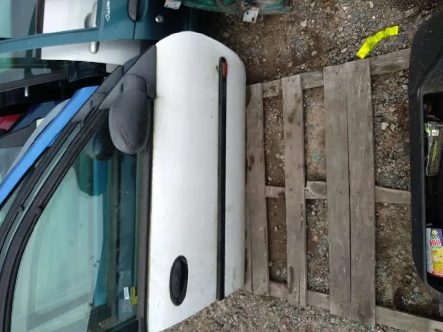Дверь передняя правая Renault Laguna 1 поколение