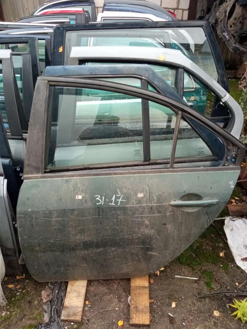 Дверь задняя левая Nissan Primera 2 поколение [рестайлинг]