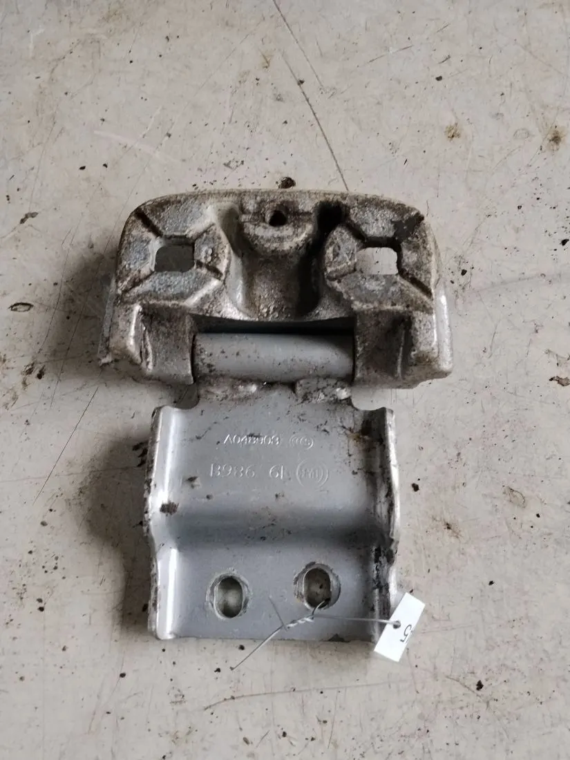 Петля двери задней левой Peugeot Boxer A048903