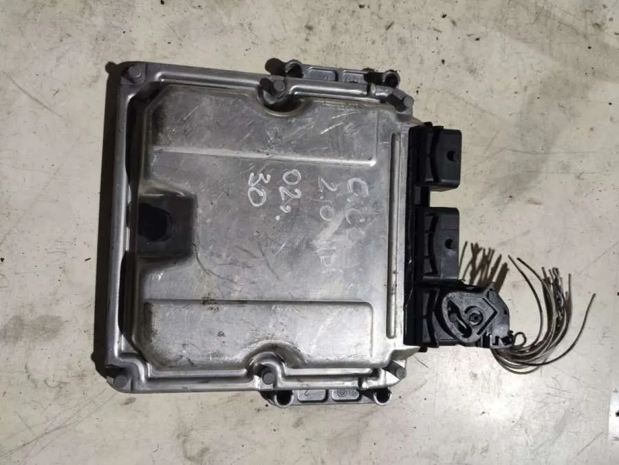 блок управления двигателем Citroen C5 1 поколение 9644721080