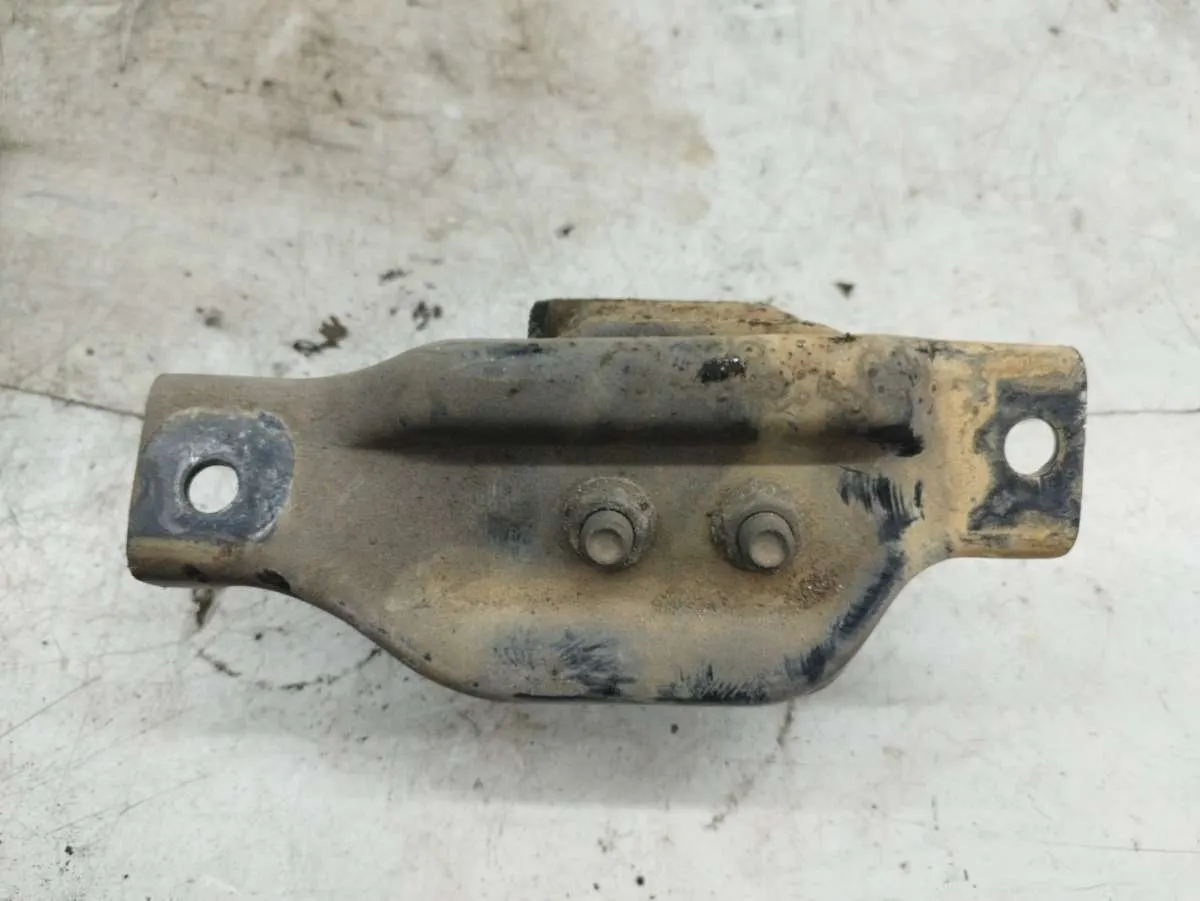 Подушка двигателя Subaru Forester SF — фото 2