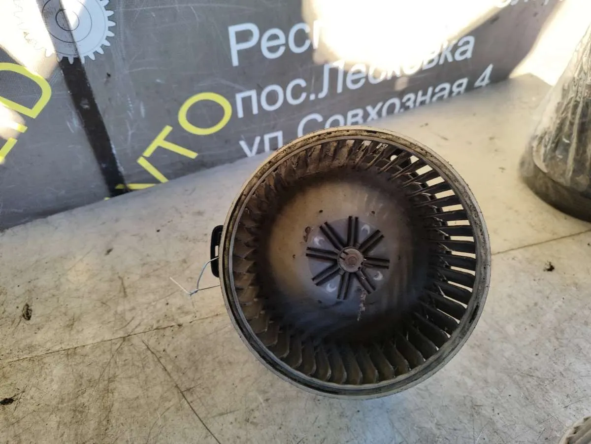 моторчик печки Mitsubishi Space Star 1 поколение