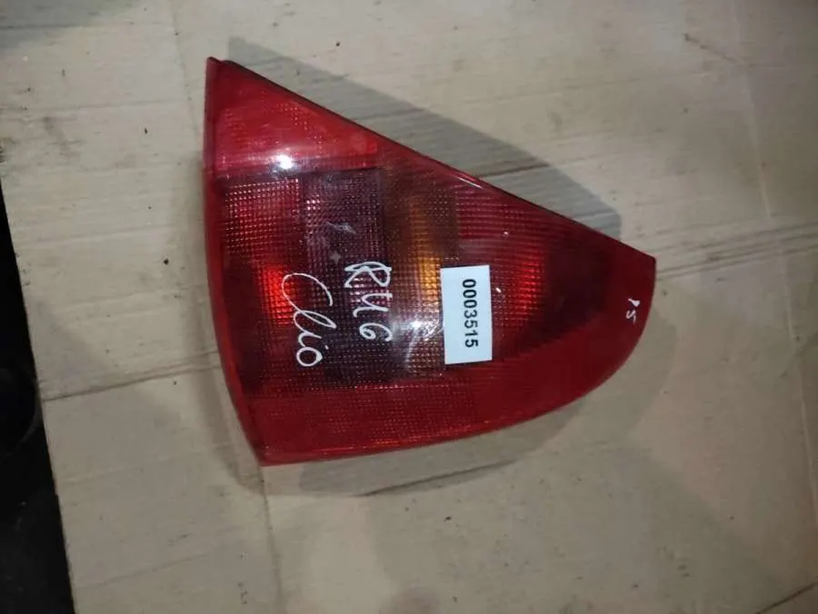 Фонарь задний правый Renault Clio 1 поколение