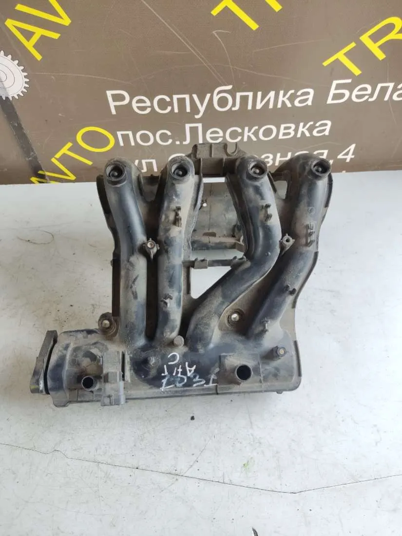 Коллектор впускной Renault Clio 2 поколение 7700114501
