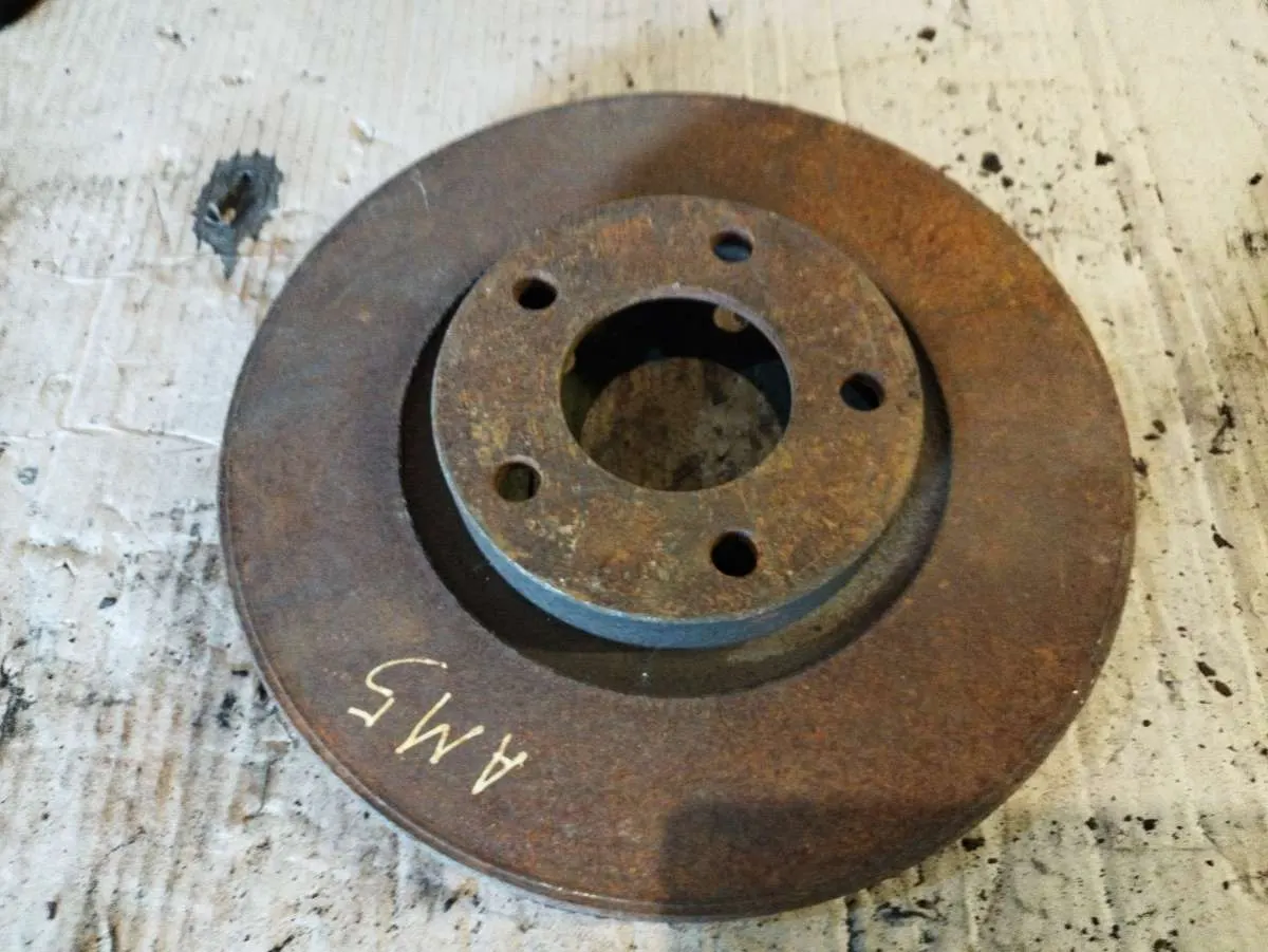 Диск тормозной передний Mazda 5 1 поколение Артикул IMP-260602-03905