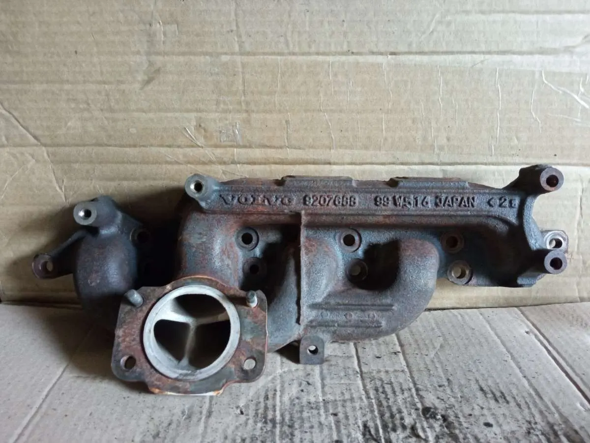 Коллектор выпускной Volvo S60 1 поколение 9207688