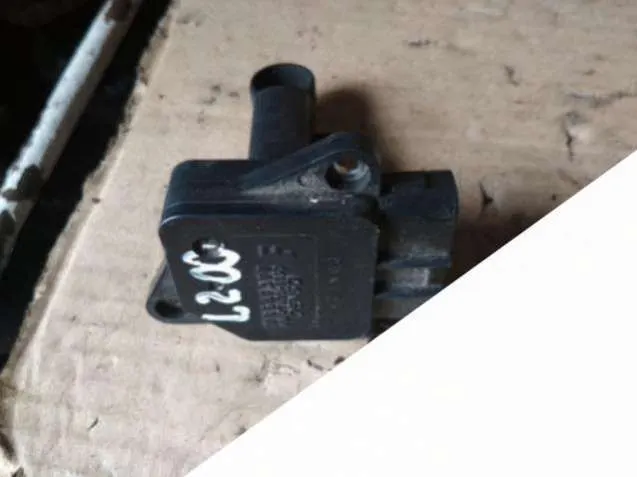 расходомер воздуха Mitsubishi L200 4 поколение MR547077