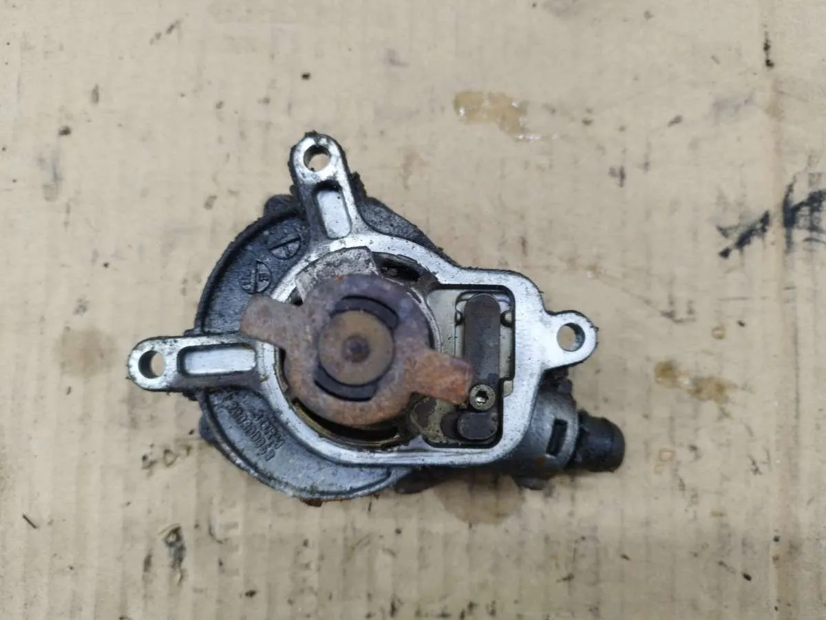 Насос вакуумный 07K145100B Volkswagen Jetta 5 поколение Артикул IMP-260602-11073