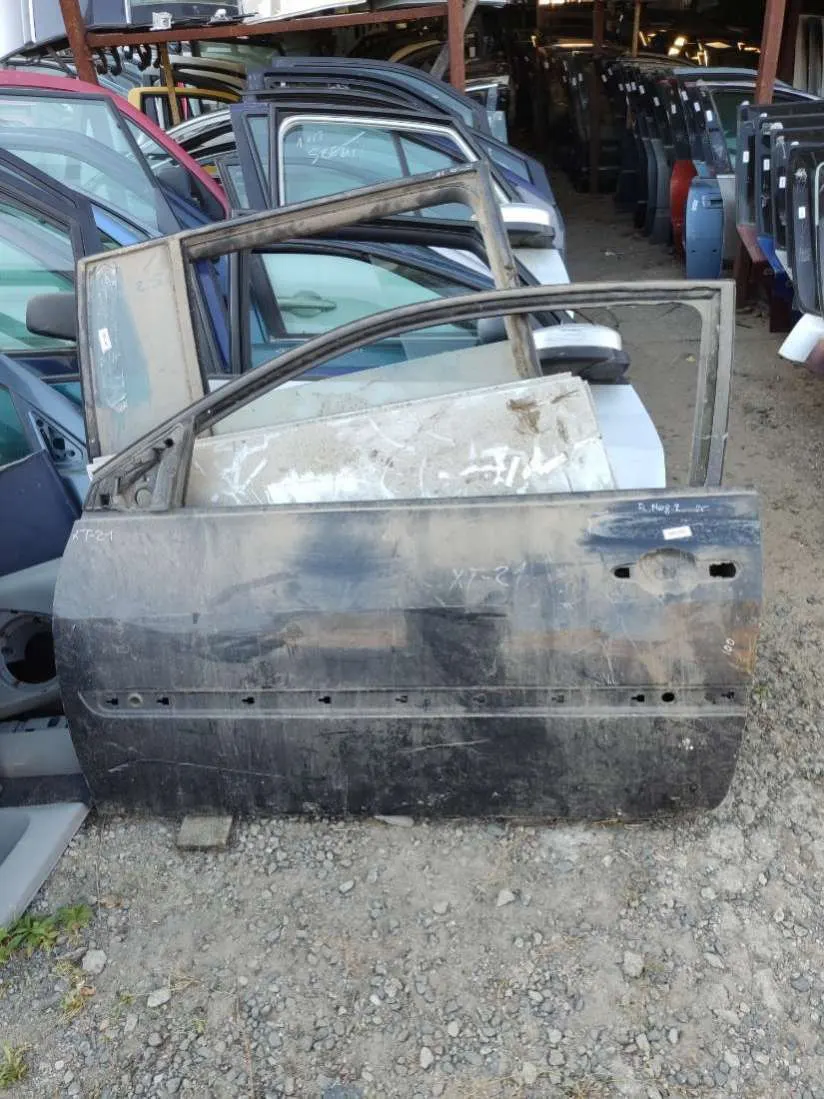 Дверь передняя левая Renault Megane 2 поколение