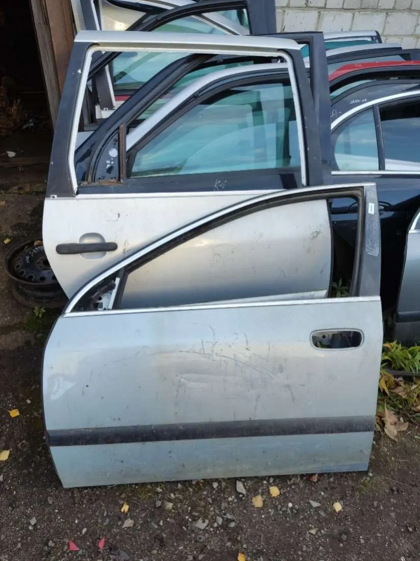 Дверь передняя левая Peugeot 607 1 поколение