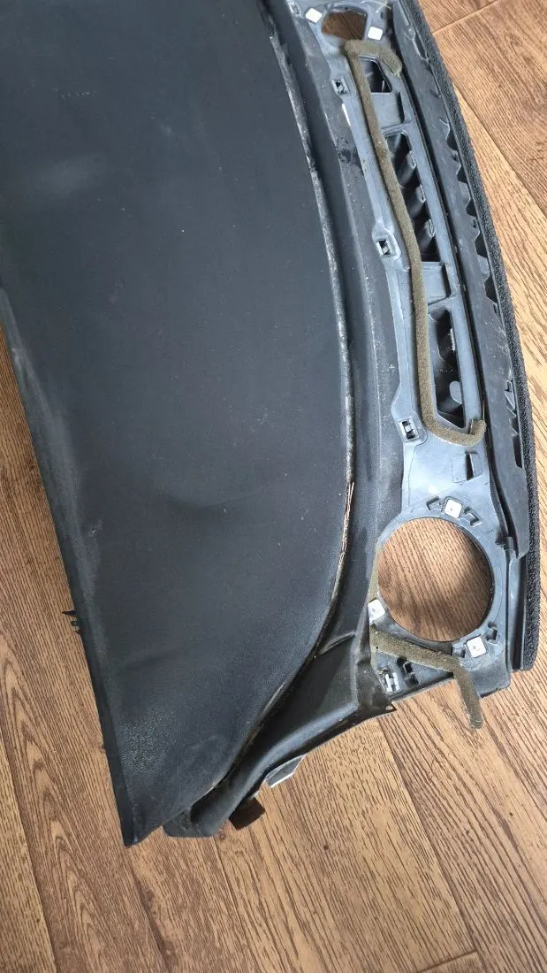 панель передняя салона (торпедо) Tesla Model 3 1 поколение