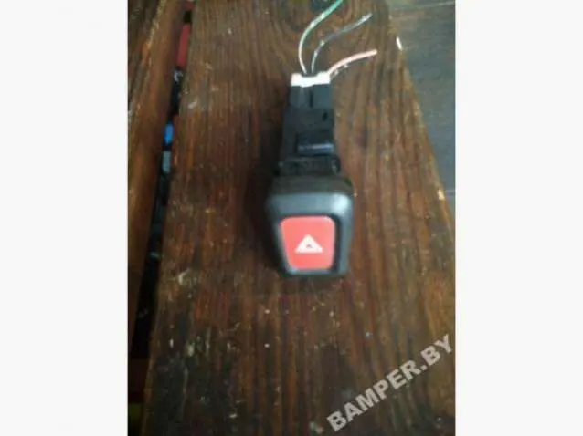 кнопка аварийной сигнализации Nissan Almera 2 поколение (N16)