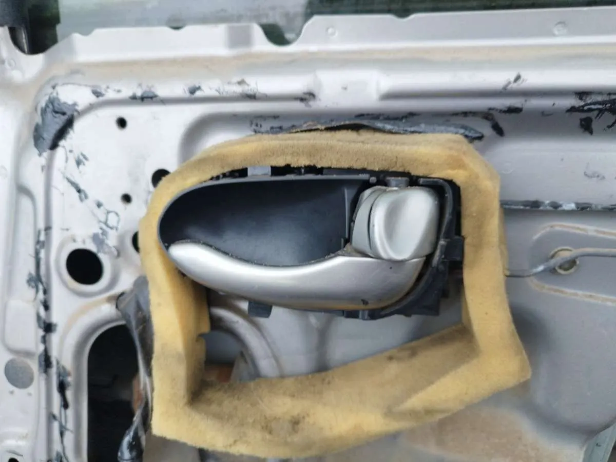 Ручка внутренняя задняя правая Nissan Maxima 5 поколение