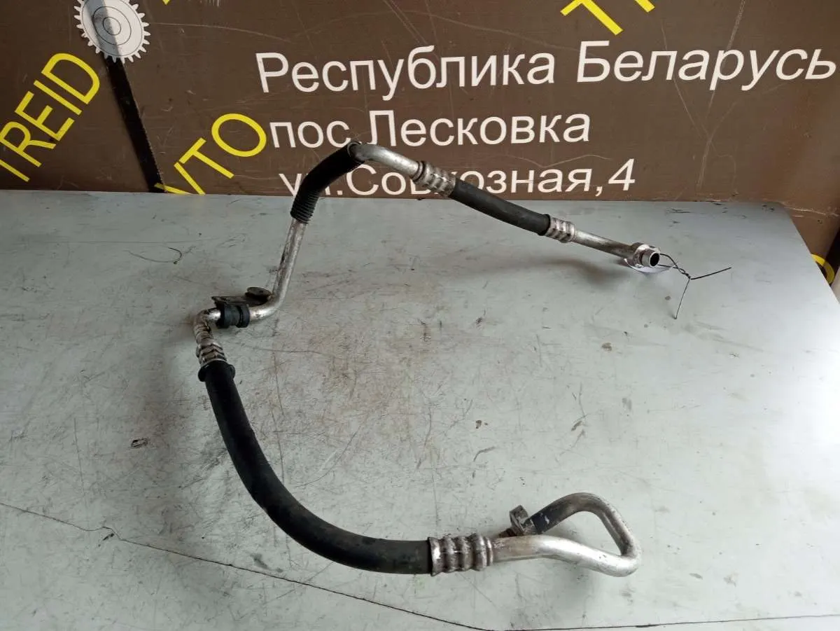 трубка кондиционера Renault Scenic 3 поколение 924900016R — фото 2