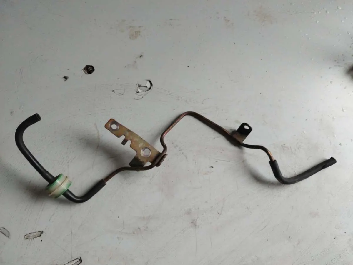 трубка вакуумная Mazda 5 1 поколение